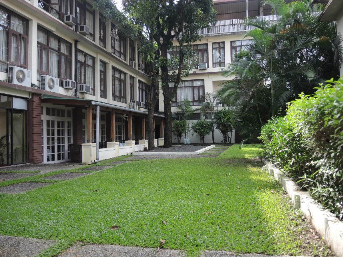 Marina'S Motel Bagdogra Exteriör bild